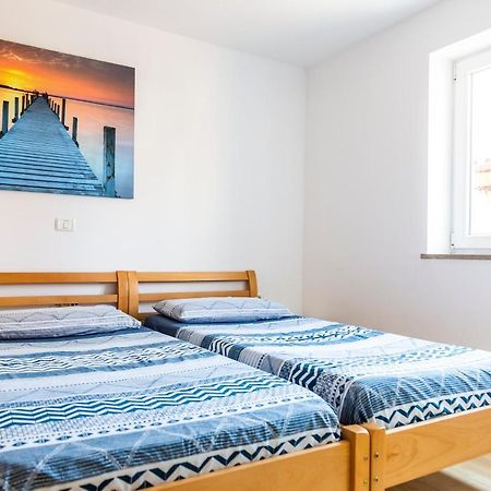 Sunny Old Town Apartment Κόπερ Εξωτερικό φωτογραφία