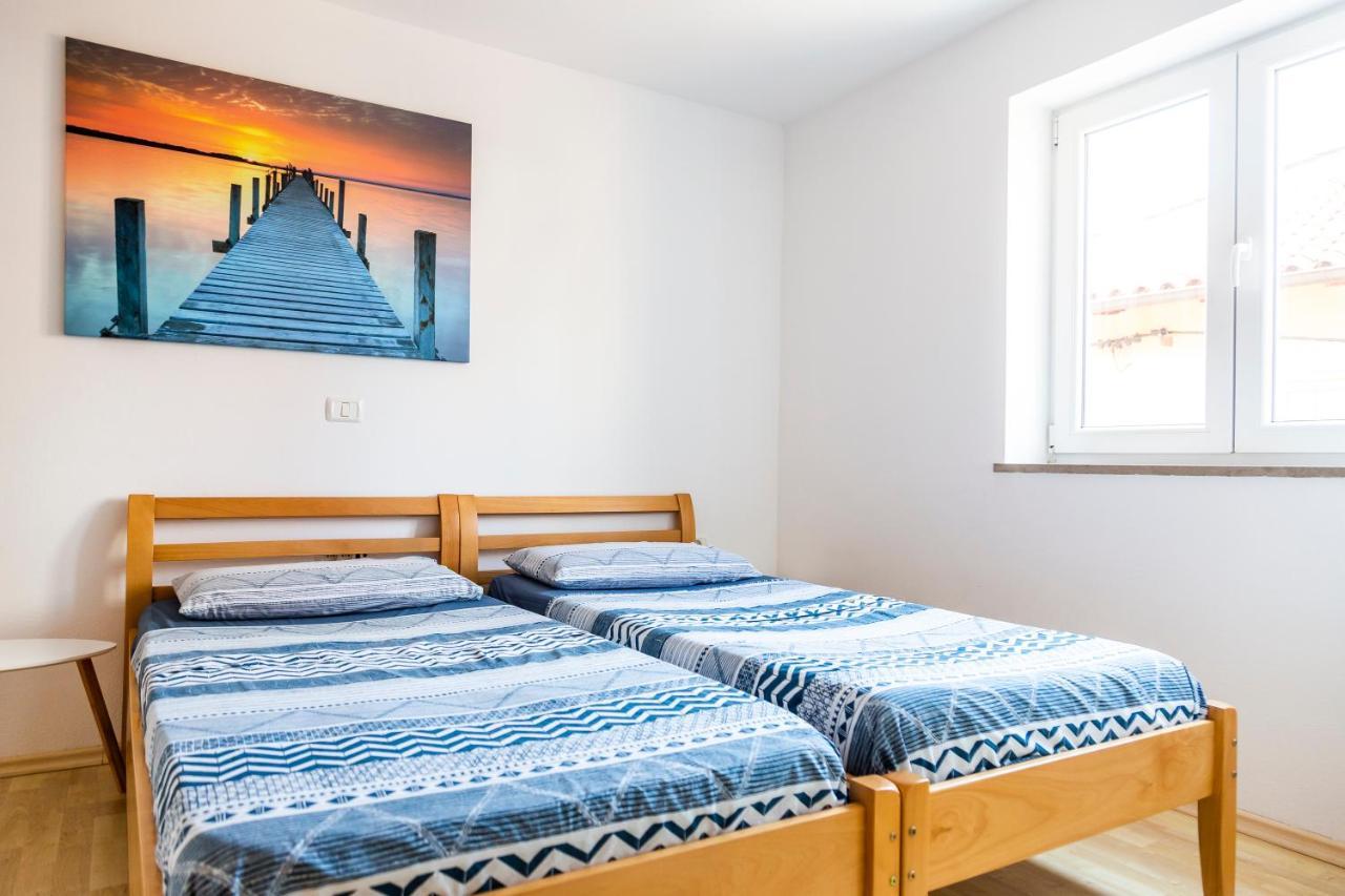 Sunny Old Town Apartment Κόπερ Εξωτερικό φωτογραφία