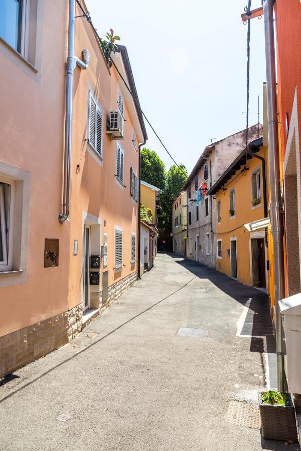 Sunny Old Town Apartment Κόπερ Εξωτερικό φωτογραφία