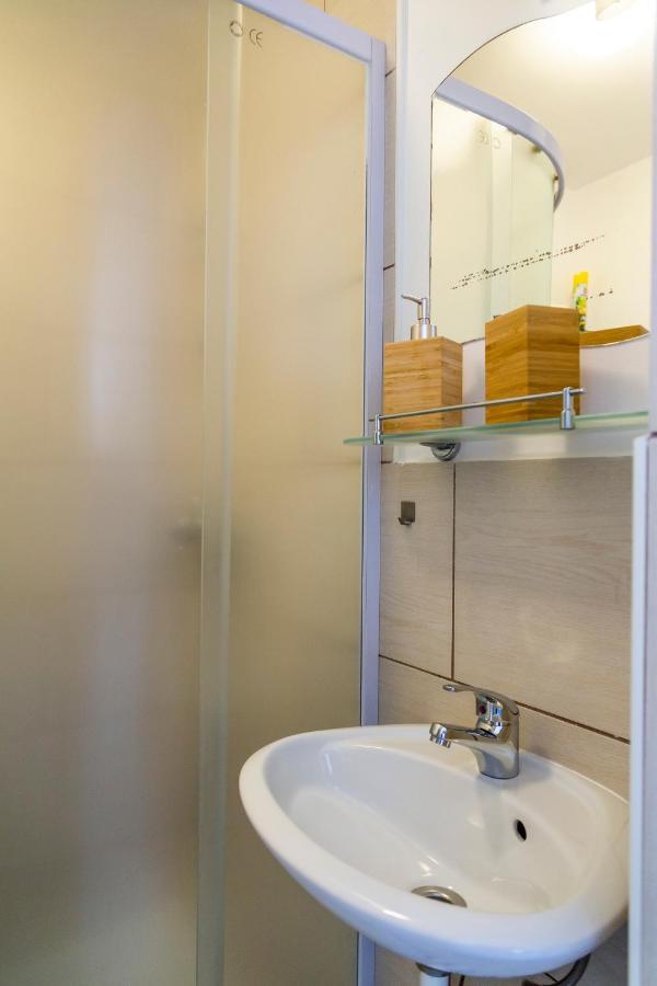Sunny Old Town Apartment Κόπερ Εξωτερικό φωτογραφία